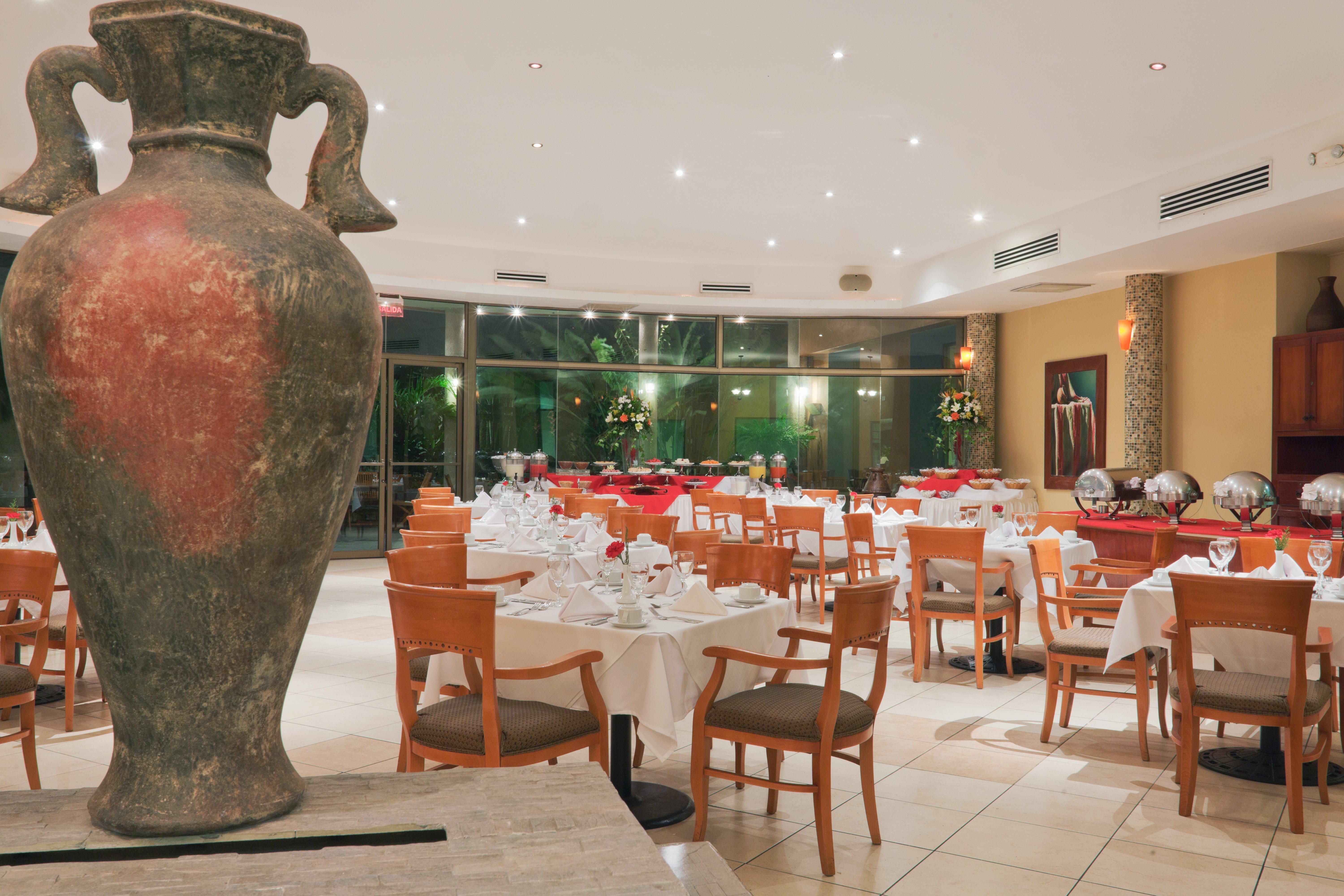 马那瓜湖 会议中心假日旅馆酒店 餐厅 照片